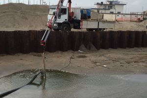 Dragaggio Canale dei pescatori Ostia 05